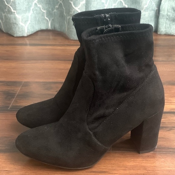 Steve Madden Black Emison Booties - Size 7.5 - Picture 3 of 8